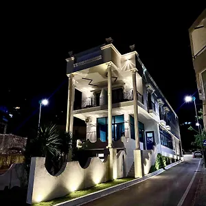 4* Hotel Boutique Empire Of Martin